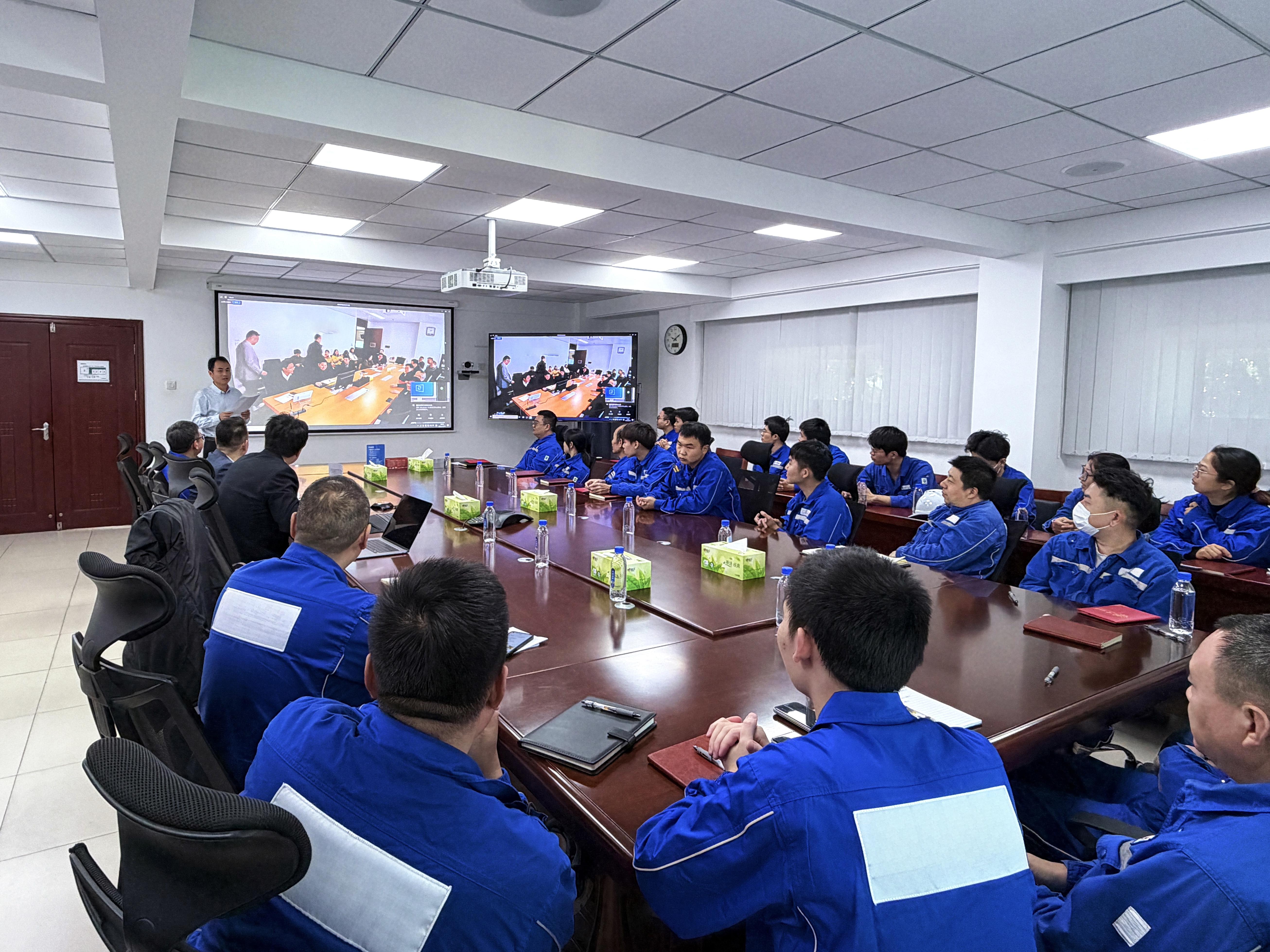 企业动态 | 暖冬聚人心，奋进正当时！劲草信息开展系列慰问与表彰活动